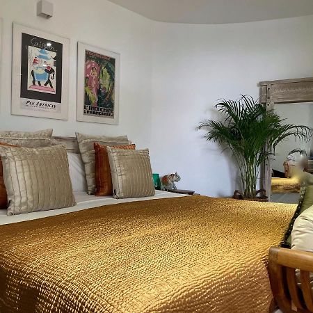 One Thousand Waves Bed & Breakfast Moraira Dış mekan fotoğraf