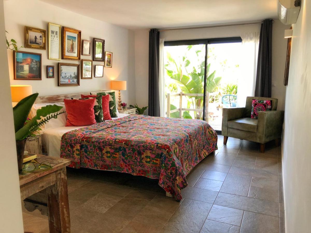 One Thousand Waves Bed & Breakfast Moraira Dış mekan fotoğraf
