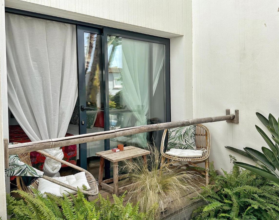One Thousand Waves Bed & Breakfast Moraira Dış mekan fotoğraf